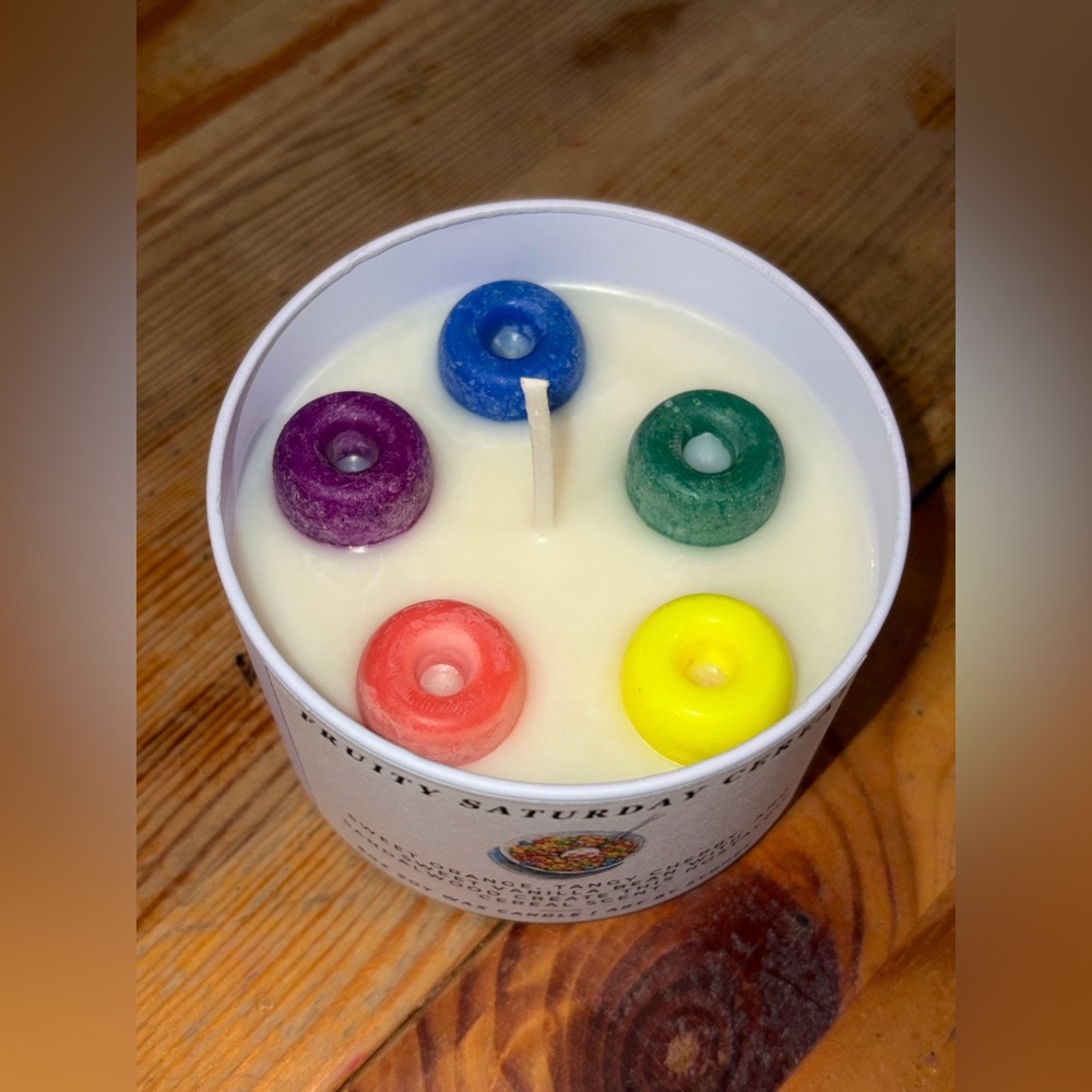 🔥Top Seller Fruity Saturday Cereal 8oz Candle Hand Crafted - Picture 4 of 5